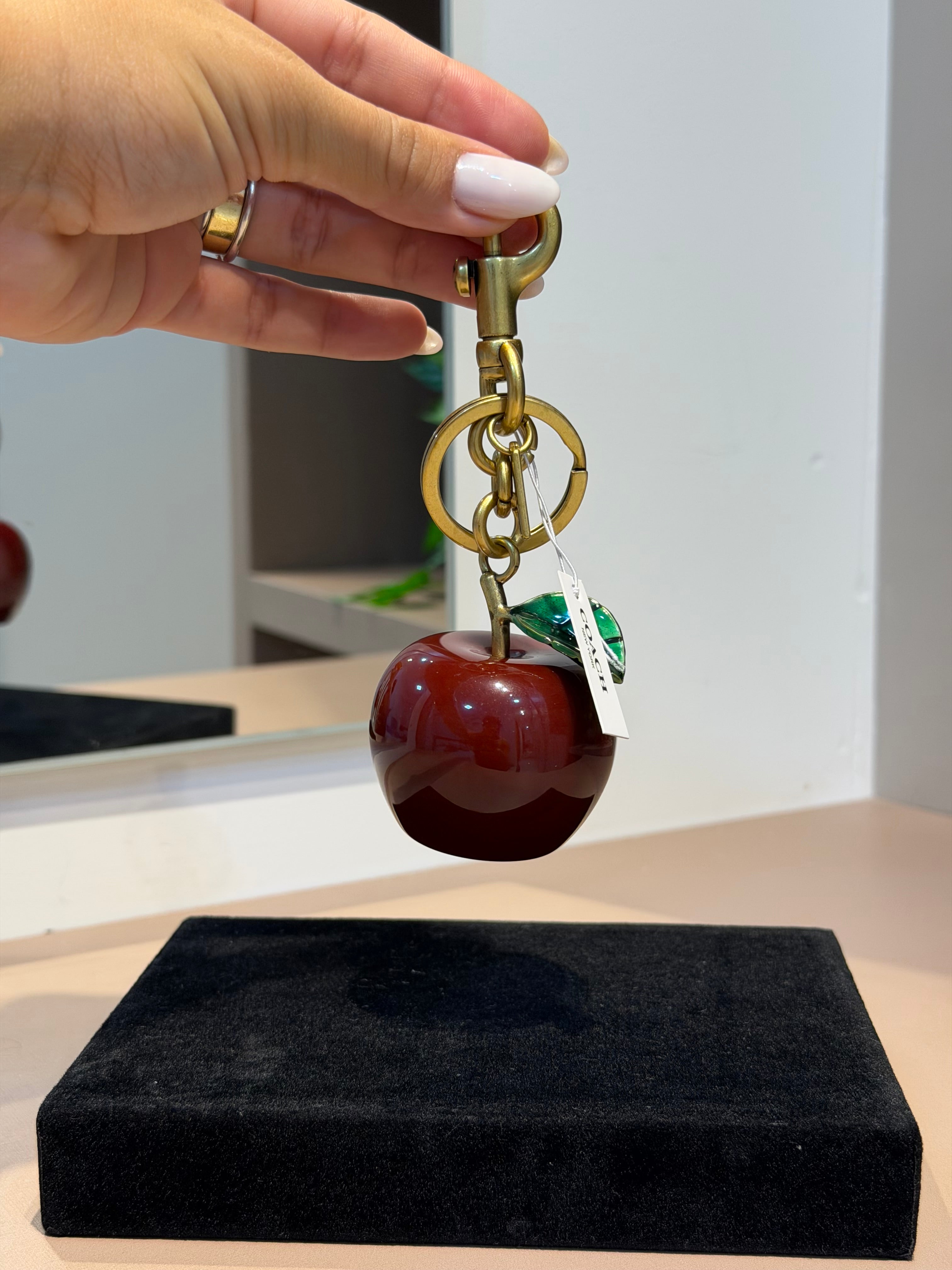 Bag Charm Apple - COACH