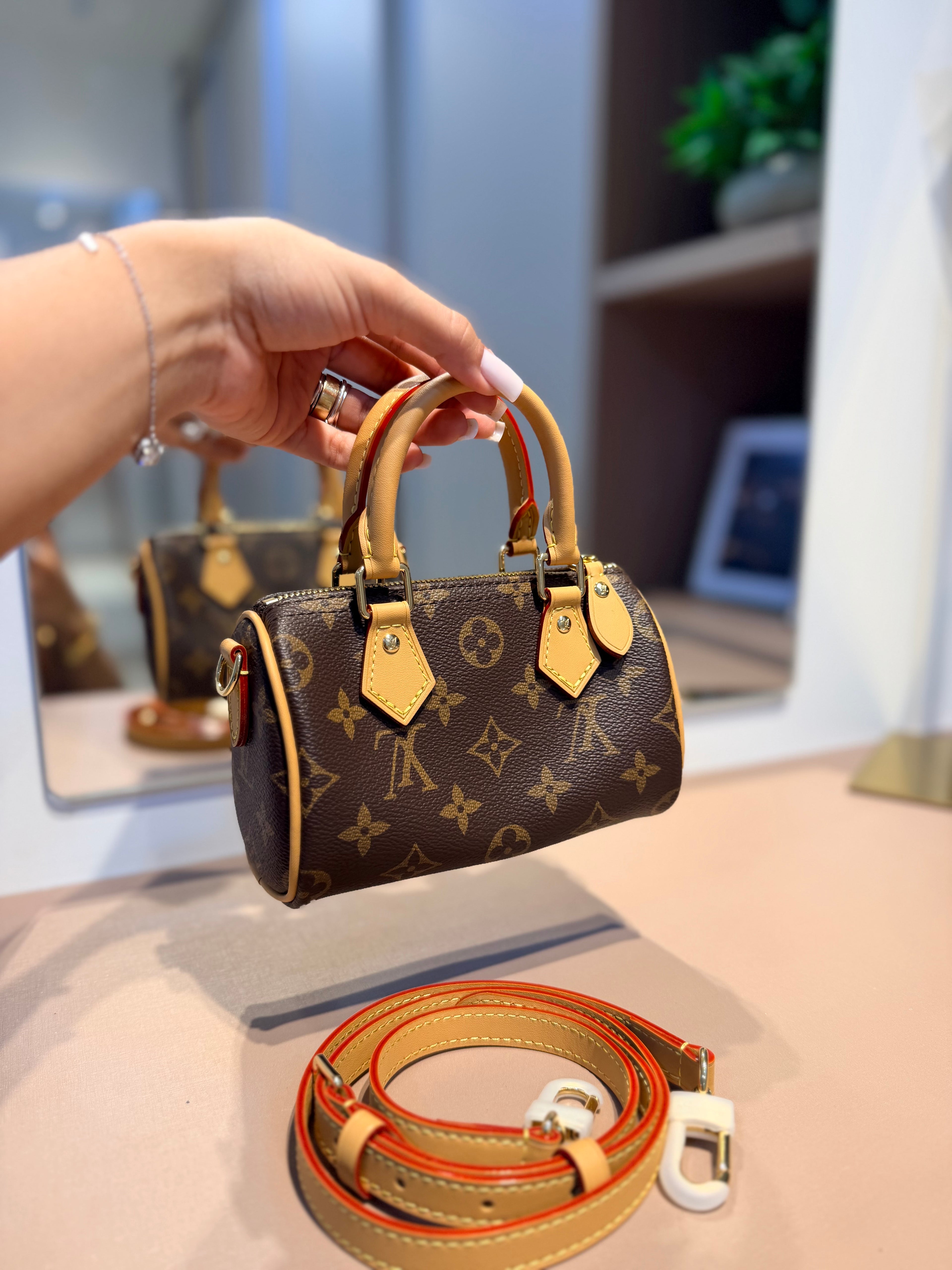 Bolsa de mão ou Transversal Speedy Nano - LOUIS VUITTON