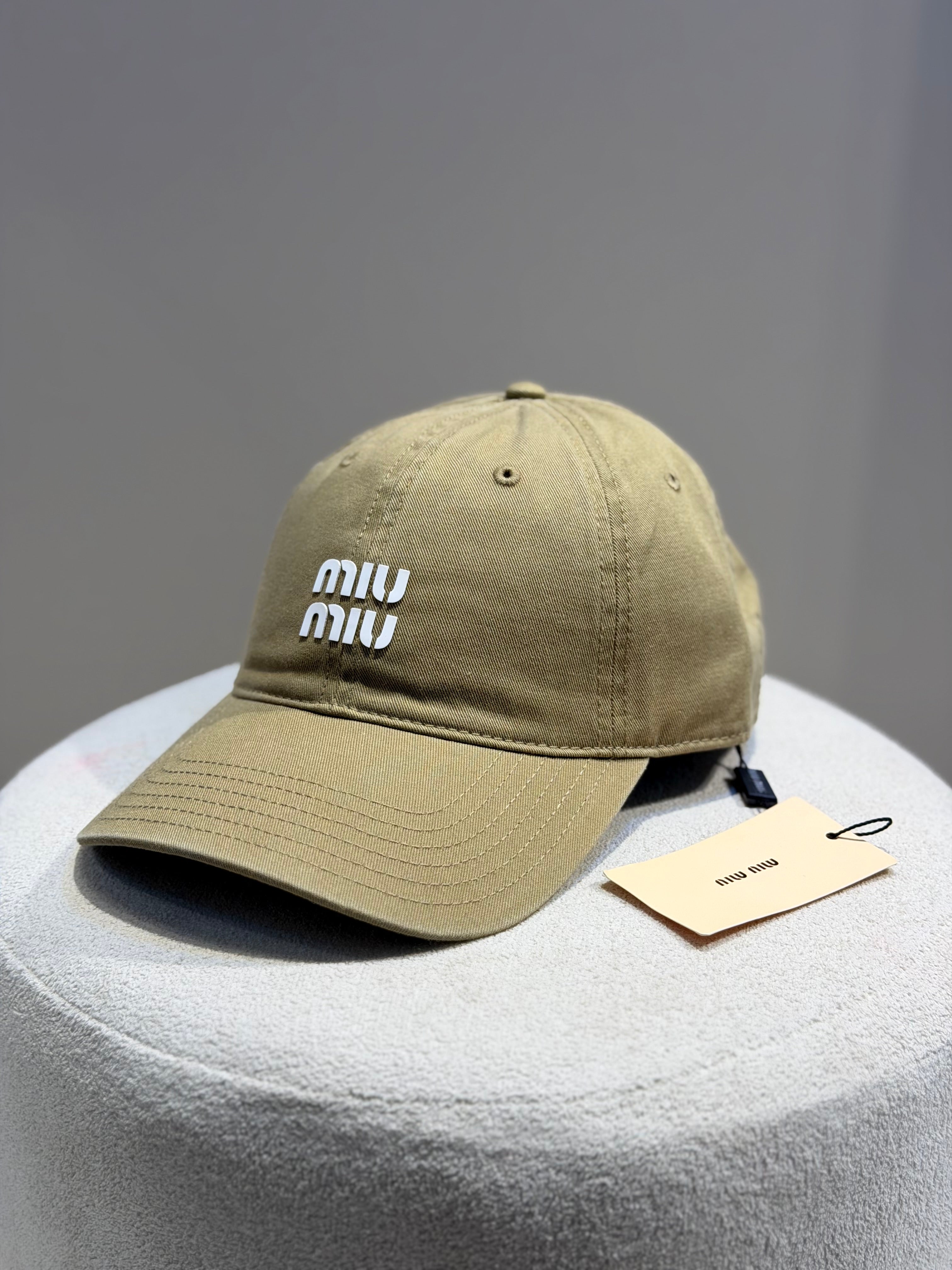 Boné Cáqui - MIUMIU