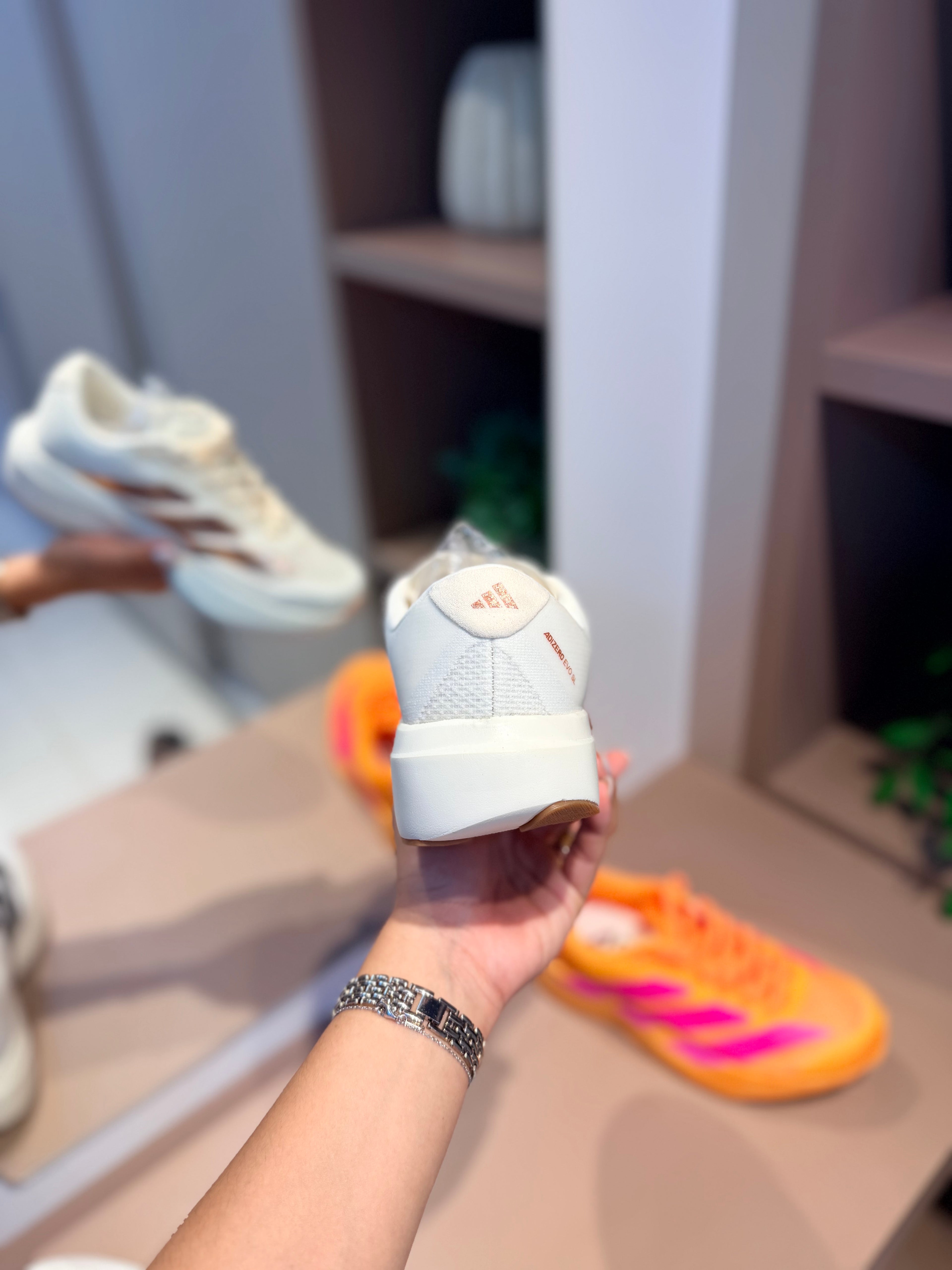 Tênis Adizero EVO SL Branco e Rosê - ADIDAS