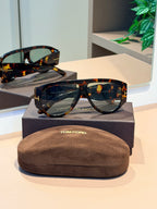 Óculos Bronson Tartaruga - TOM FORD