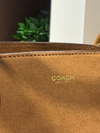 Bolsa de ombro Empire 34 Suede - COACH