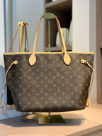 Bolsa de mão ou ombro Neverfull MM - LOUIS VUITTON
