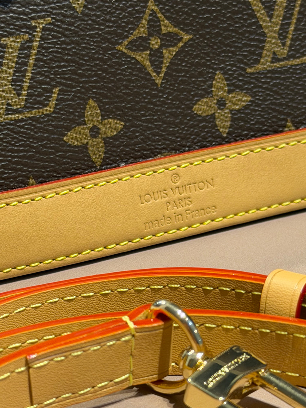 Bolsa de mão ou Transversal Alma Nano - LOUIS VUITTON