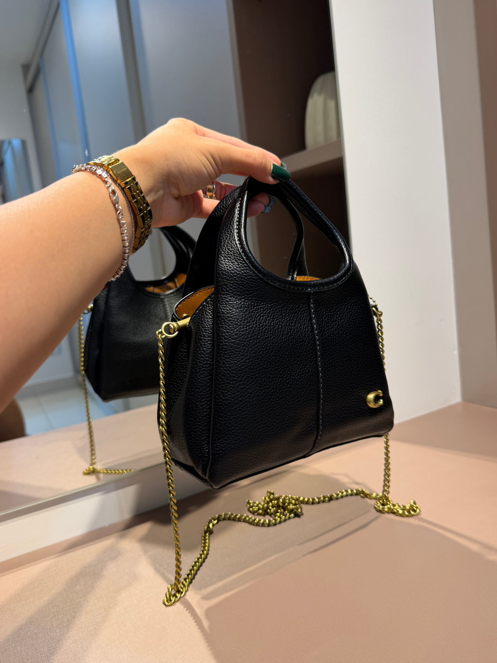 Bolsa de mão Lana 19 Preta - COACH