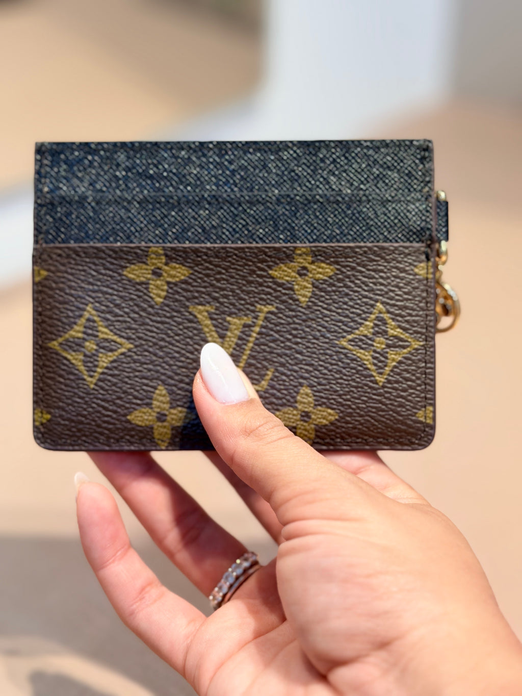 Porta-Cartão Simple Monogram - LV