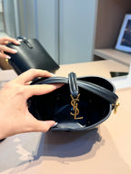 Bolsa de mão ou Transversal Bucket LE 37 Mini - YSL