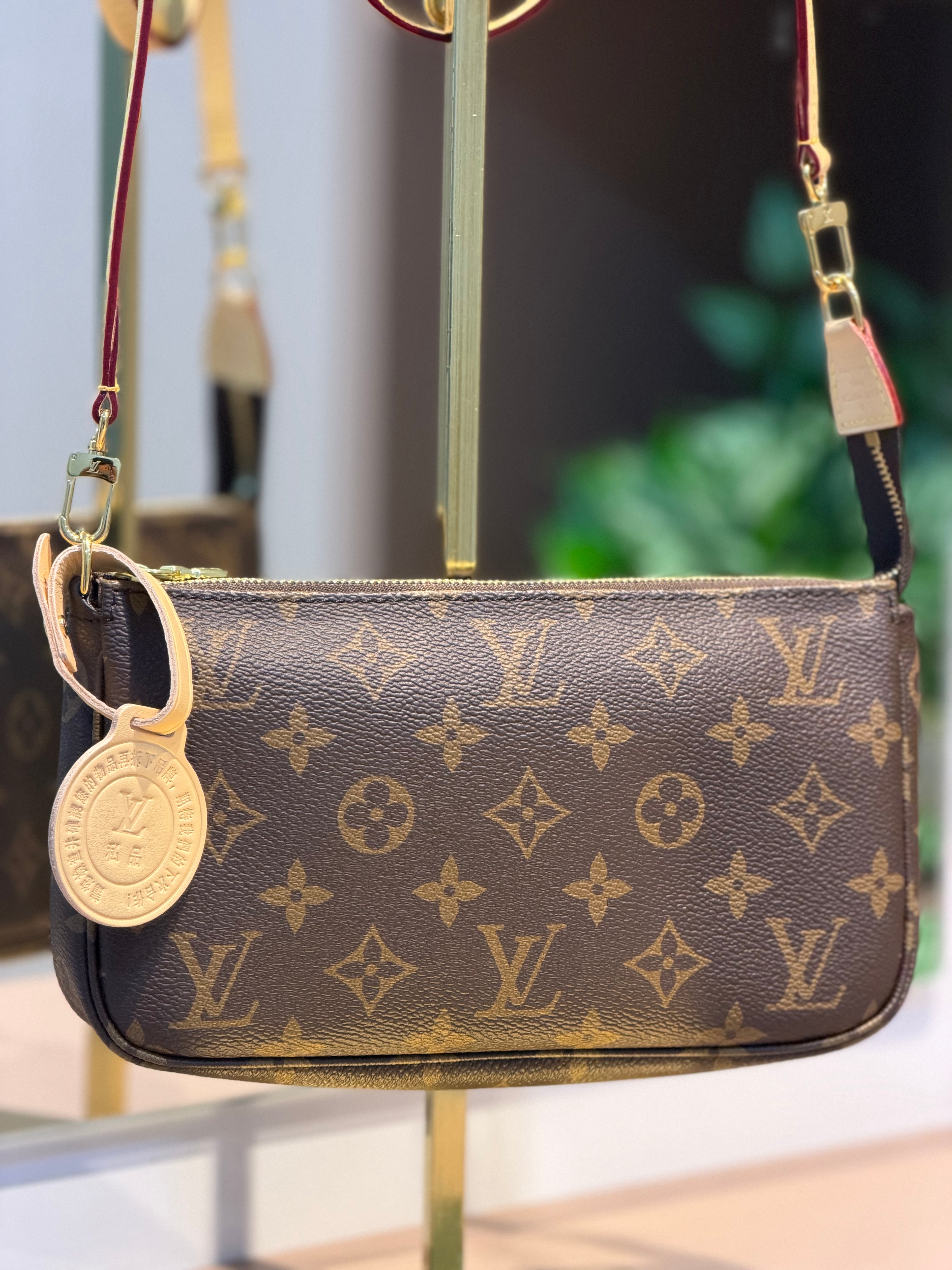 Bolsa de ombro ou transversal Pochette - LOUIS VUITTON
