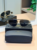 Óculos VE2252 Preto e Dourado - VERSACE