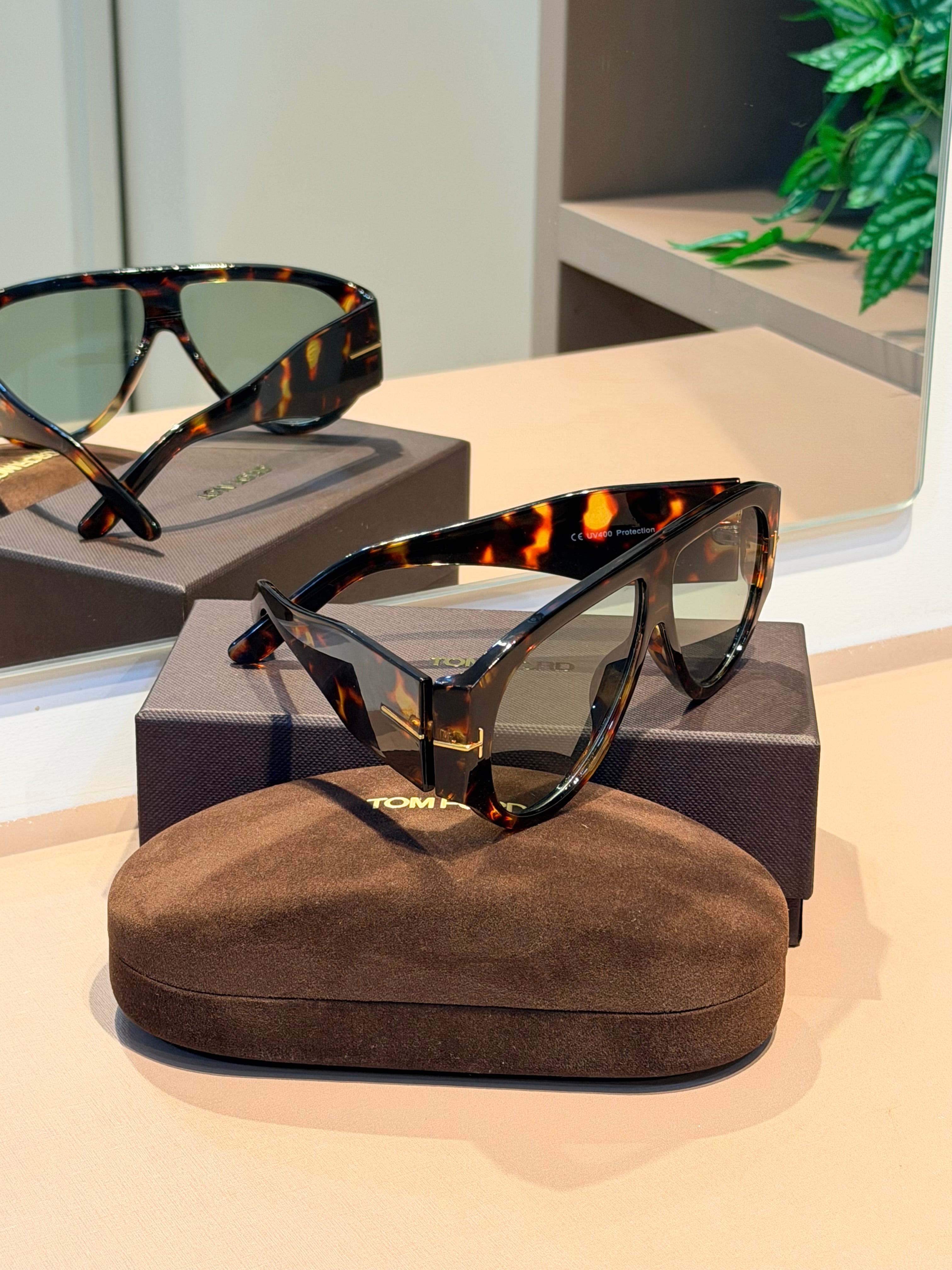 Óculos Bronson Tartaruga - TOM FORD