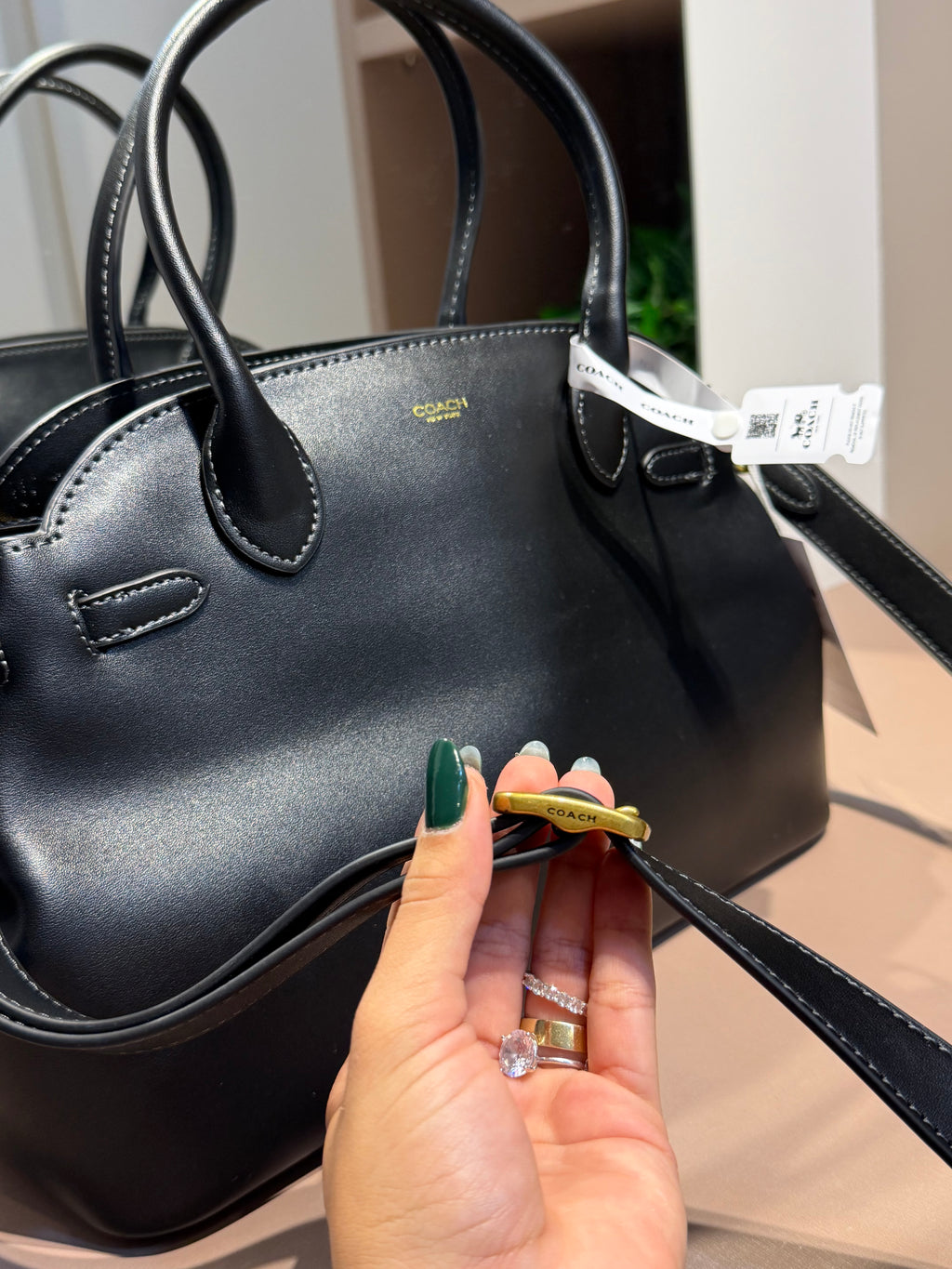 Bolsa de mão Empire 35 Preta - COACH
