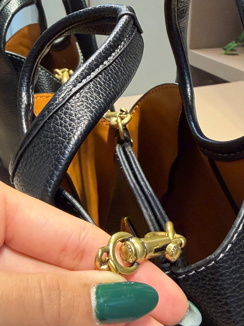 Bolsa de mão Lana 19 Preta - COACH