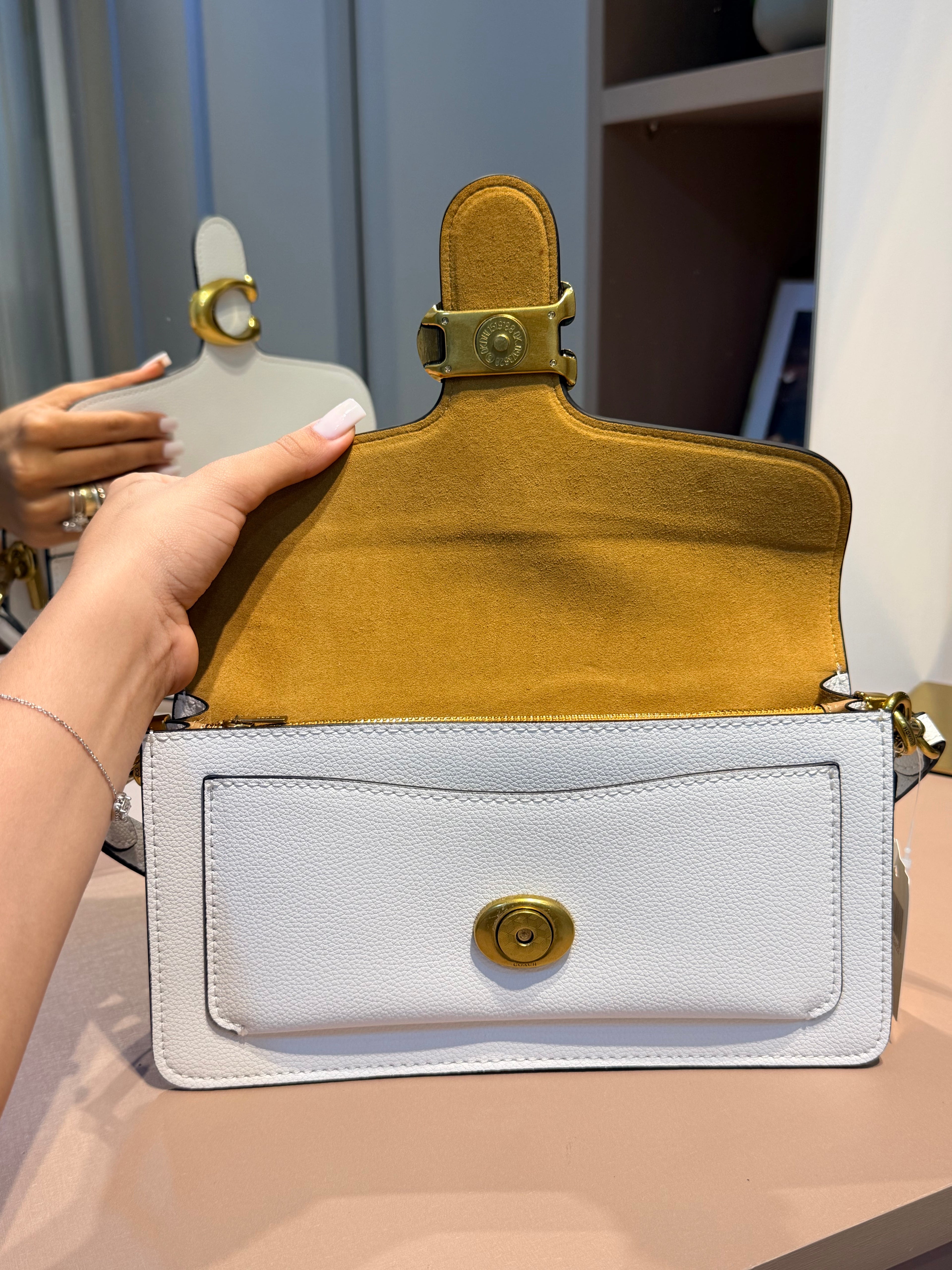 Bolsa de Ombro ou Transversal Tabby 26 - COACH