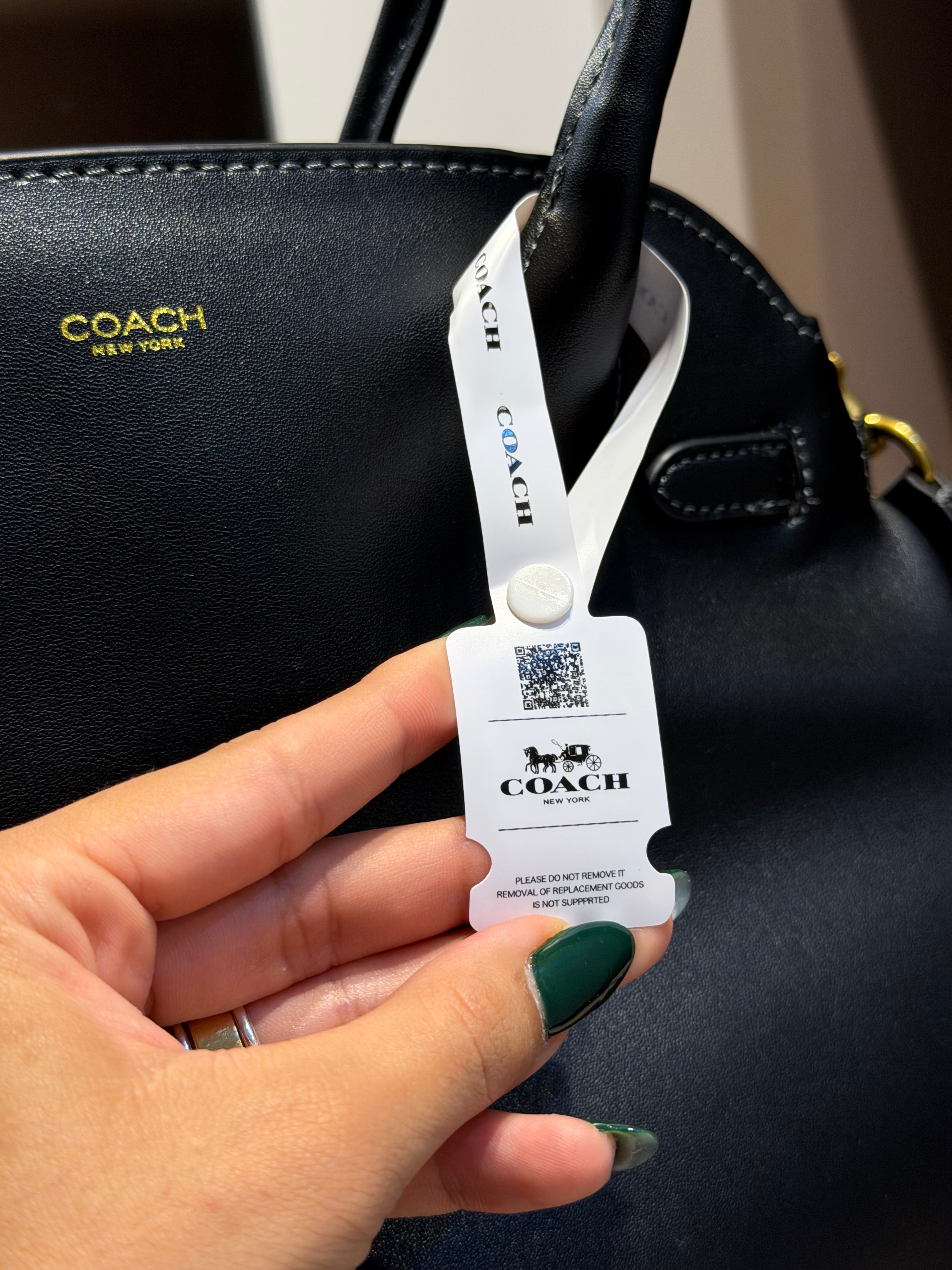 Bolsa de mão Empire 35 Preta - COACH