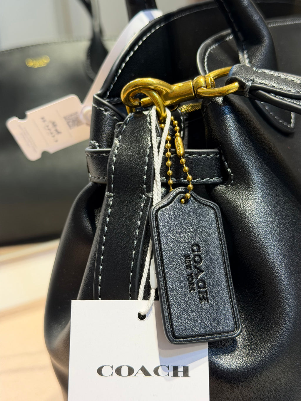 Bolsa de mão Empire 35 Preta - COACH