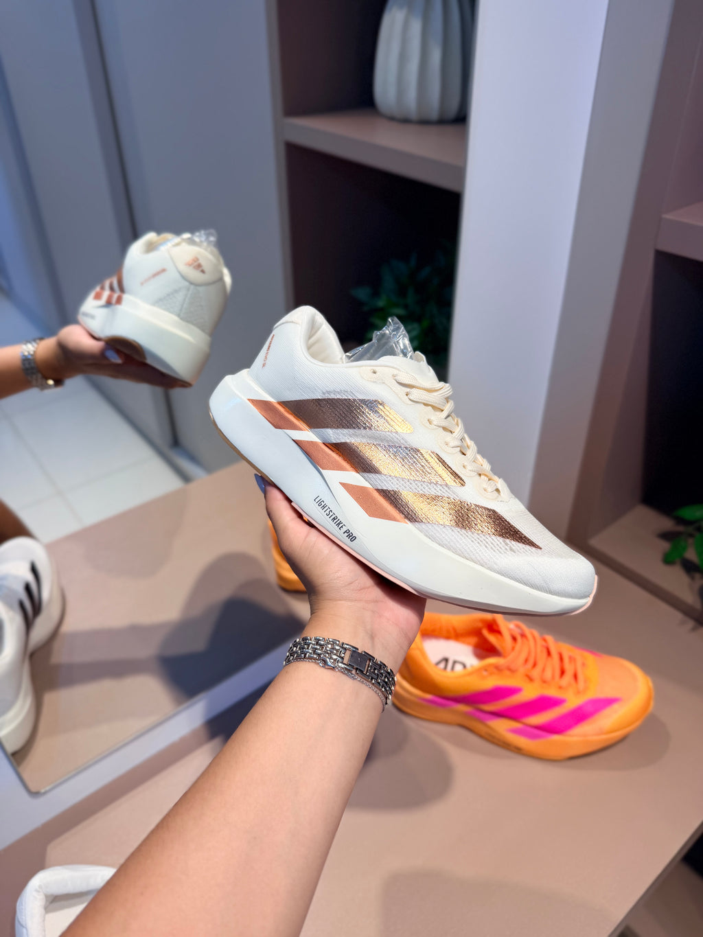 Tênis Adizero EVO SL Branco e Rosê - ADIDAS
