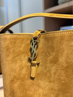 Bolsa de mão ou Transversal Bucket LE 37 Pequena - YSL