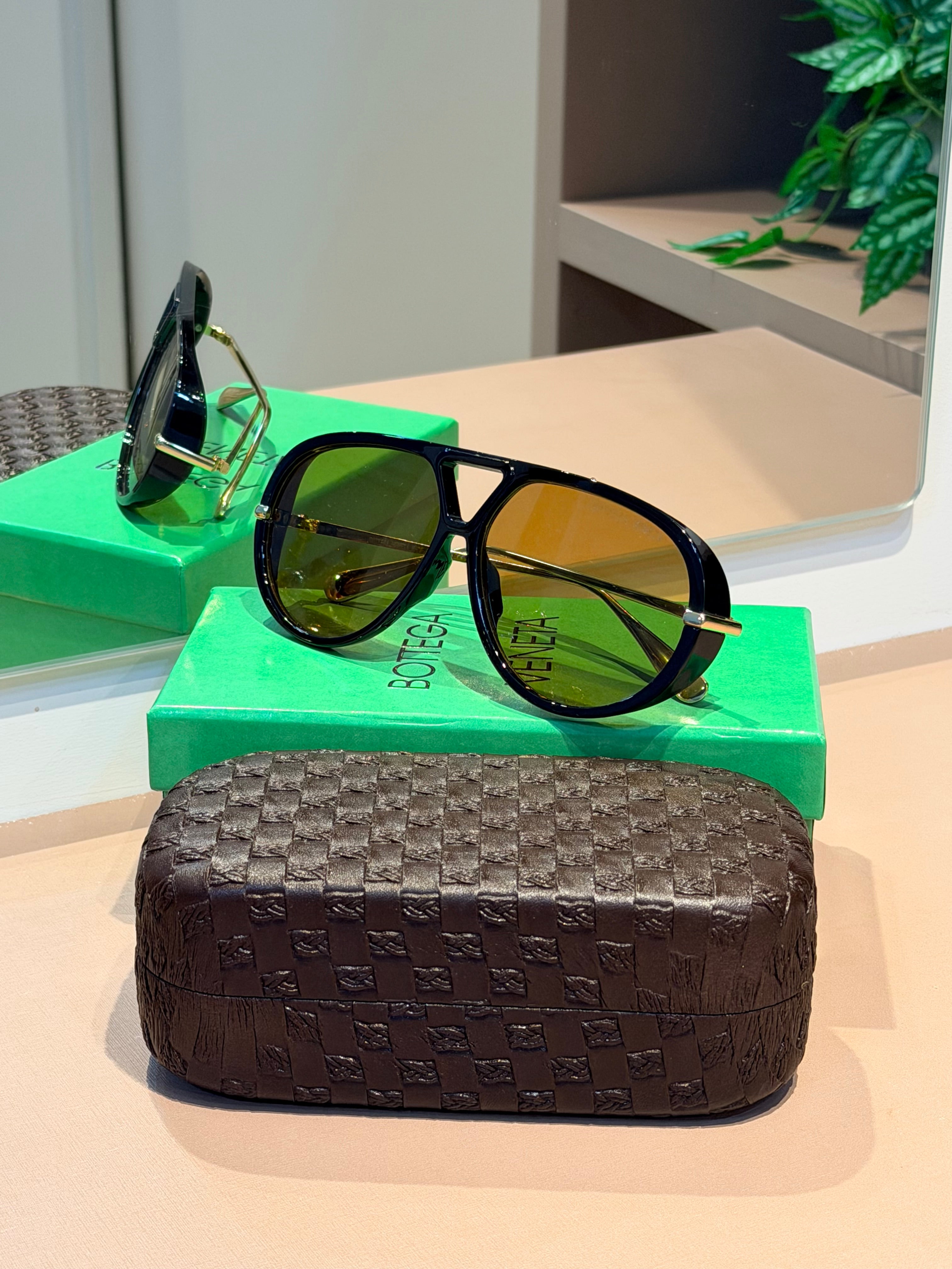 Óculos Aviator Marrom - BOTTEGA VENETA
