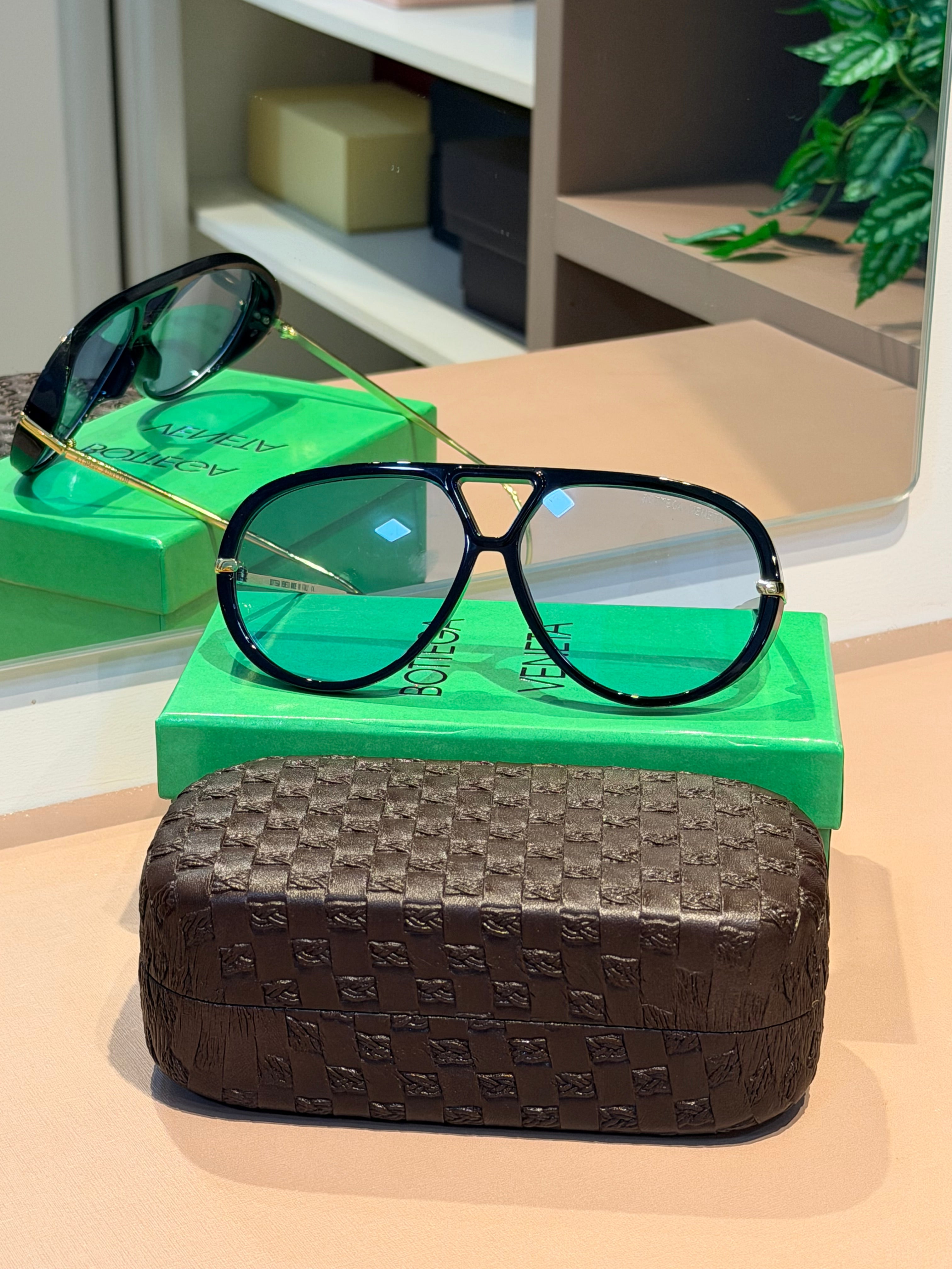 Óculos Drop Aviator Havana - BOTTEGA VENETA