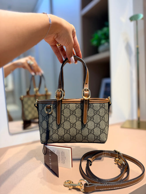 Bolsa de mão ou Transversal GG Emblem Mini - GUCCI
