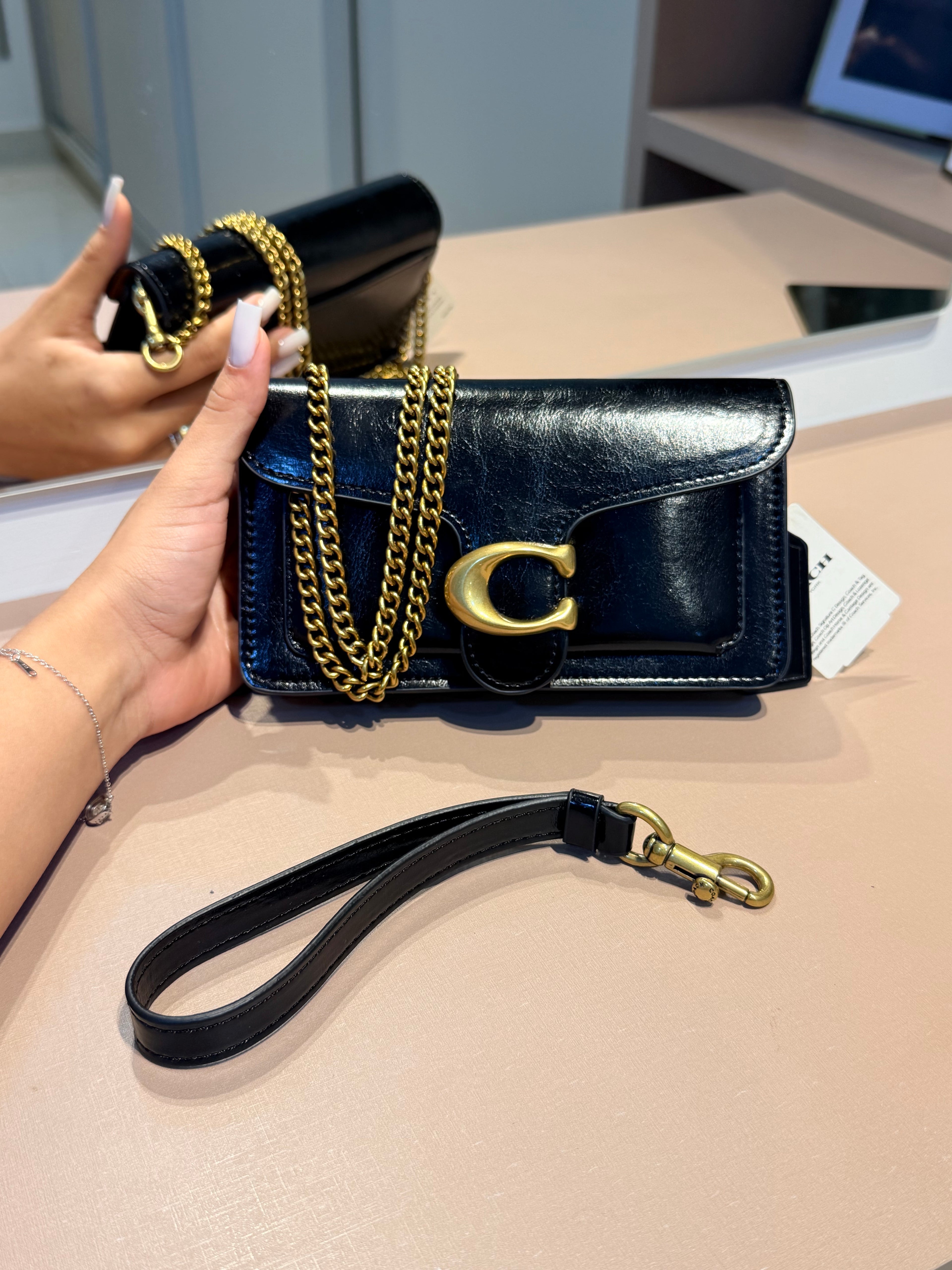 Bolsa de mão ou Transversal Tabby Chain Clutch - COACH