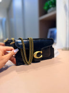 Bolsa de mão ou Transversal Tabby Chain Clutch - COACH
