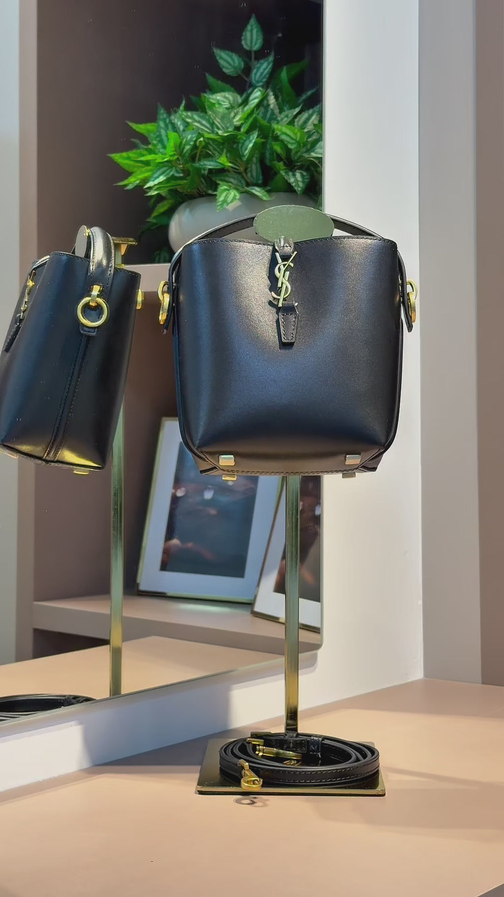 Bolsa de mão ou Transversal Bucket LE 37 Mini - YSL